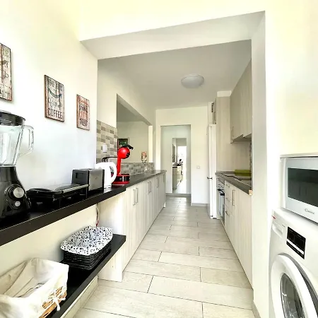 Nice Apartment, Near The Beach, Los Cristianos לוס כריסטיאנוס