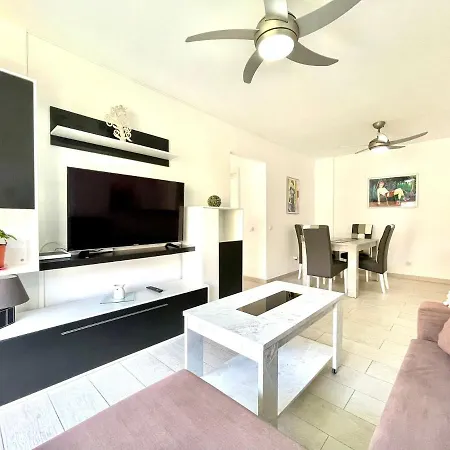 Nice Apartment, Near The Beach, Los Cristianos * לוס כריסטיאנוס