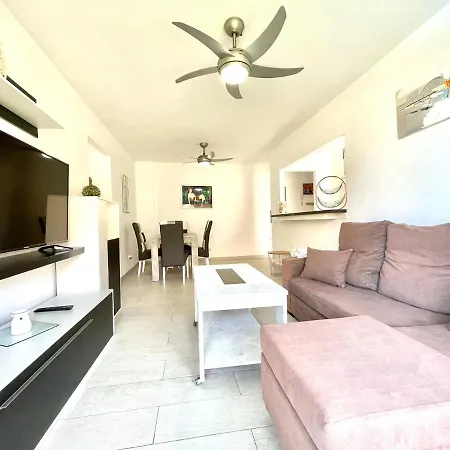 Nice Apartment, Near The Beach, Los Cristianos * לוס כריסטיאנוס