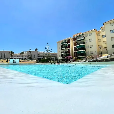 Nice Apartment, Near The Beach, Los Cristianos Lejlighed